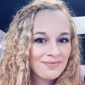 Meet your Posher, Lexi